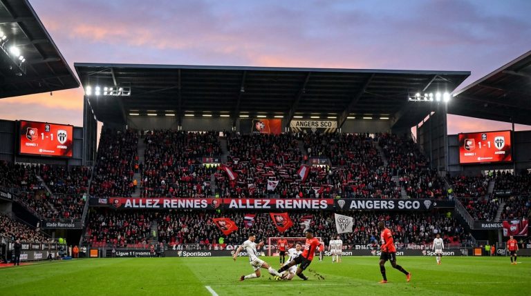 suivez le match rennes vs angers en ligue 1 : découvrez l'horaire exact et la chaîne tv pour ne rien manquer de ce choc footballistique.