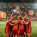 lens remporte brillamment son match contre nice en coupe de france, concluant sa saison sur une victoire éclatante et un triomphe mémorable.