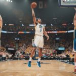revivez en vidéo le match époustouflant de wembanyama en nba avec ses tirs à trois points précis, ses dunks spectaculaires et ses contres impressionnants qui ont marqué les esprits.